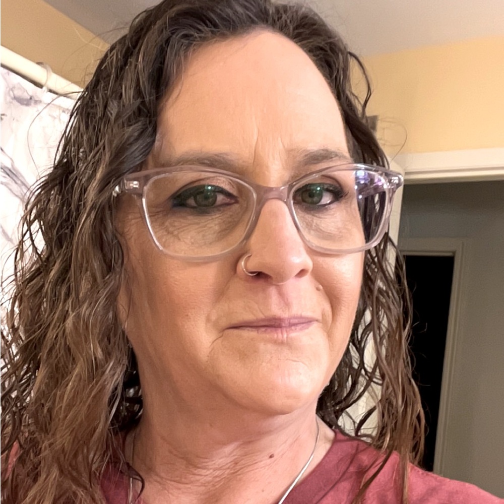 Meet your Posher, Valerie